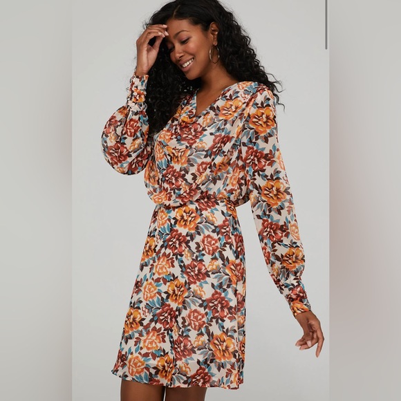 Suzy Shier Floral Cowl Neck Mini Dress - Picture 4 of 7